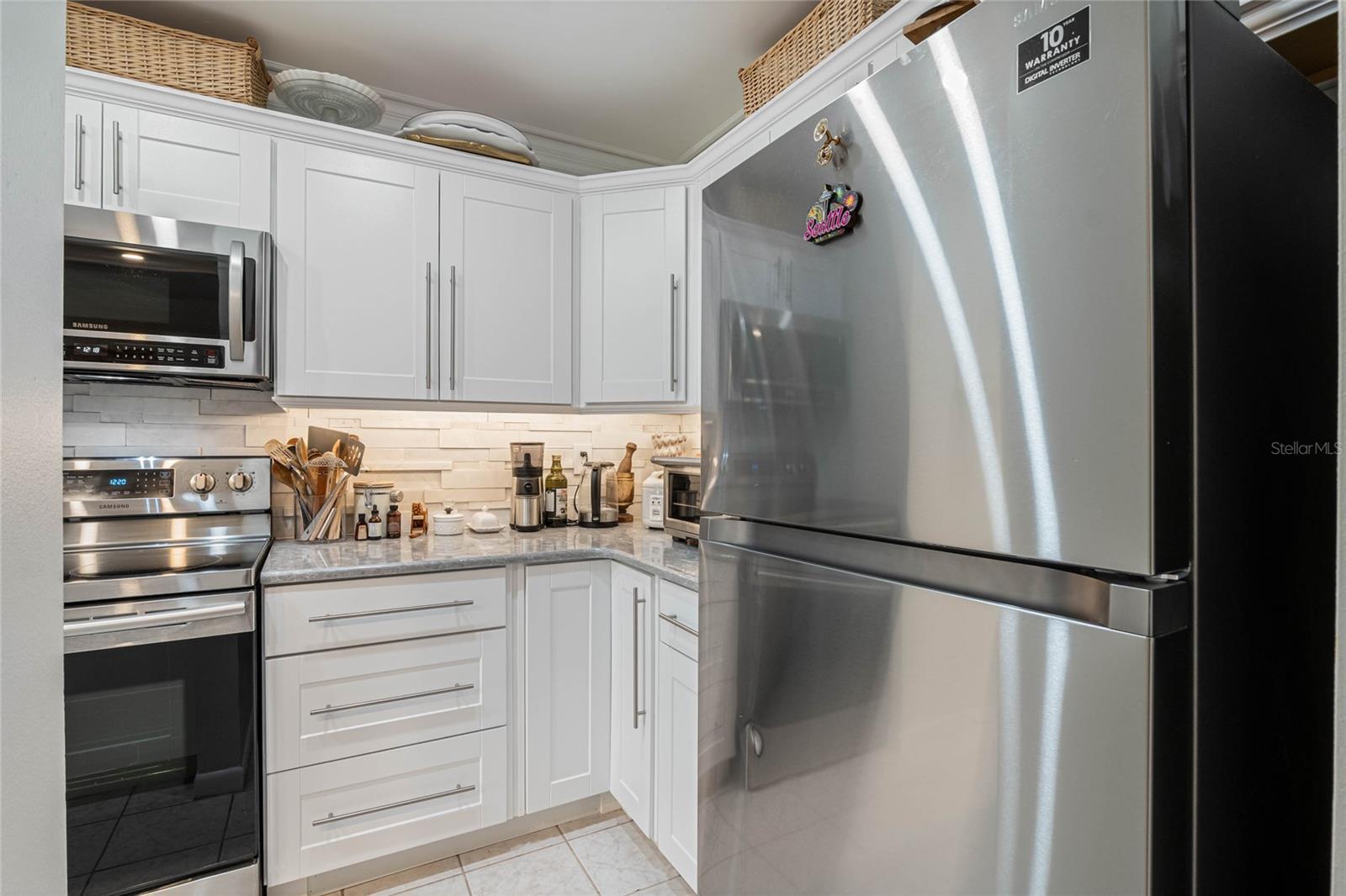 120 HIBISCUS WOODS CT #13B