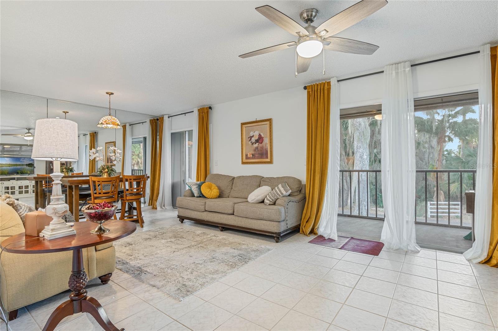 120 HIBISCUS WOODS CT #13B