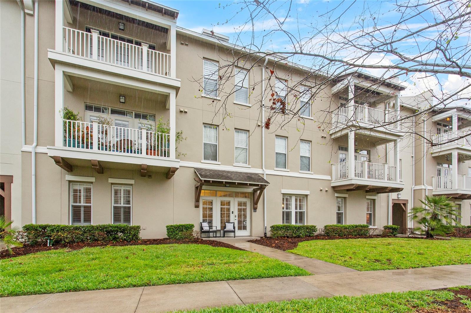 1220 VAUX BLVD #102