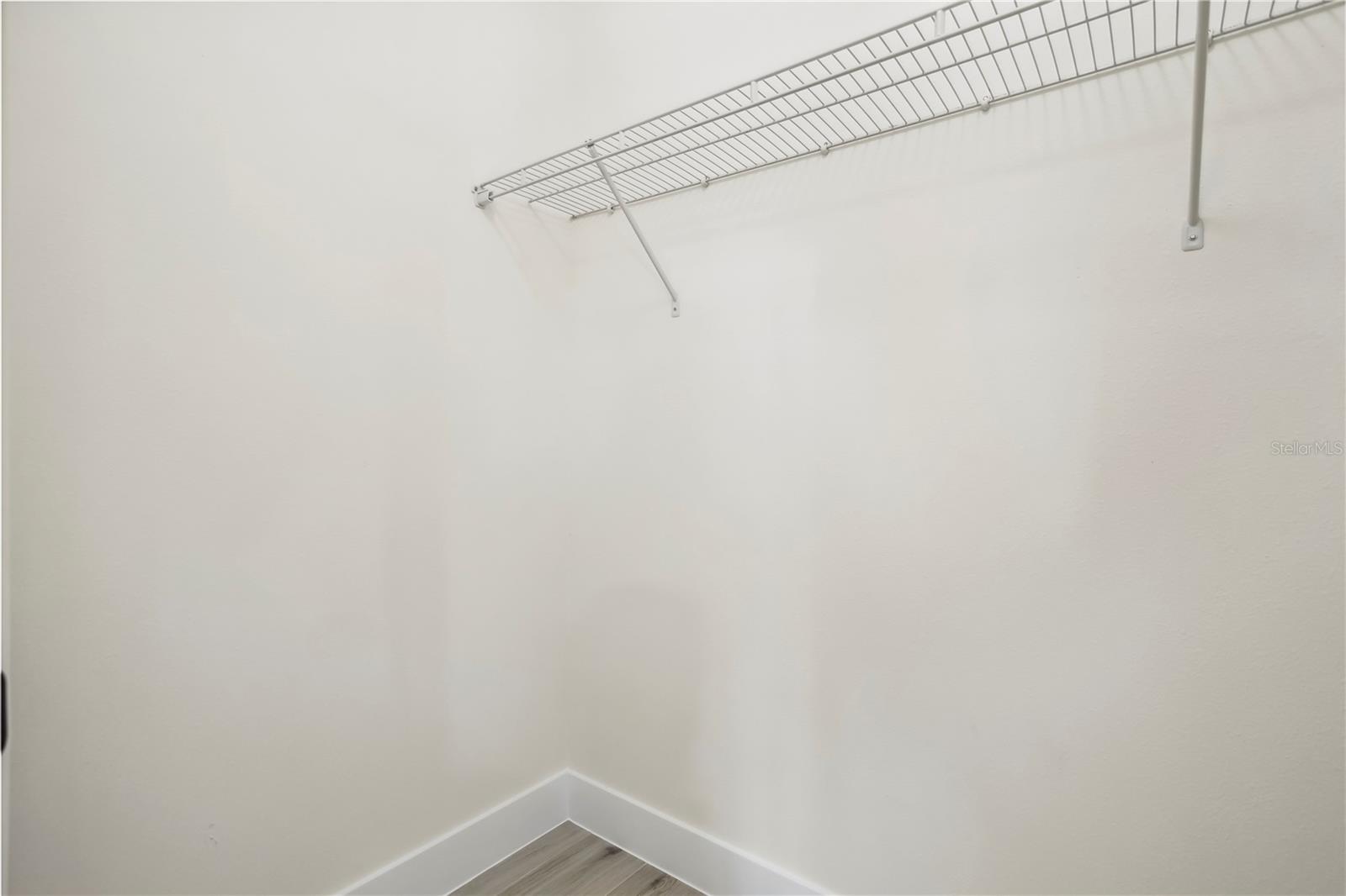 833 S HANCOCK DR
