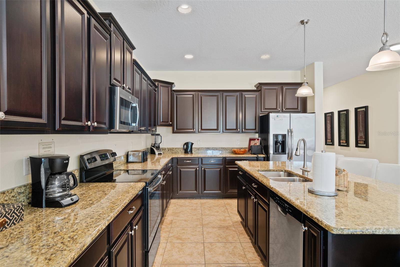 8944 SUGAR PALM RD