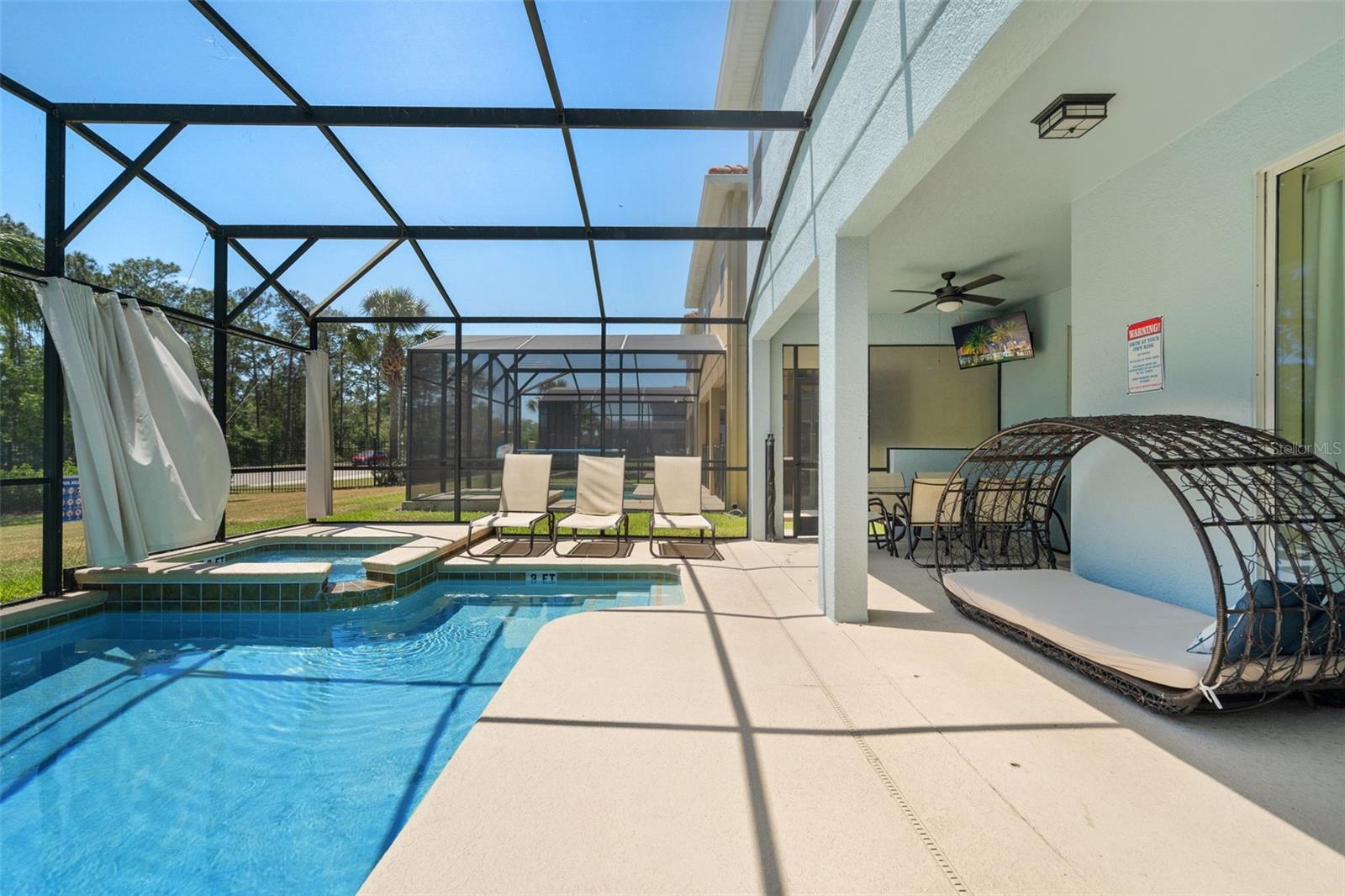 8944 SUGAR PALM RD