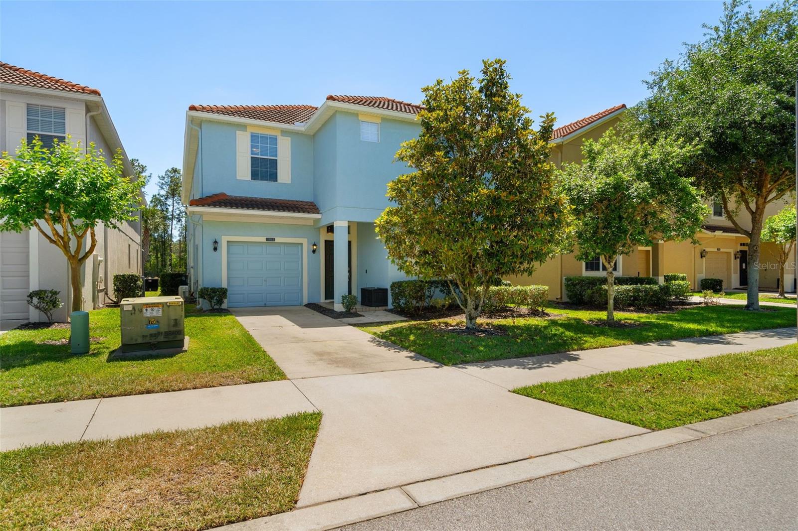 8944 SUGAR PALM RD