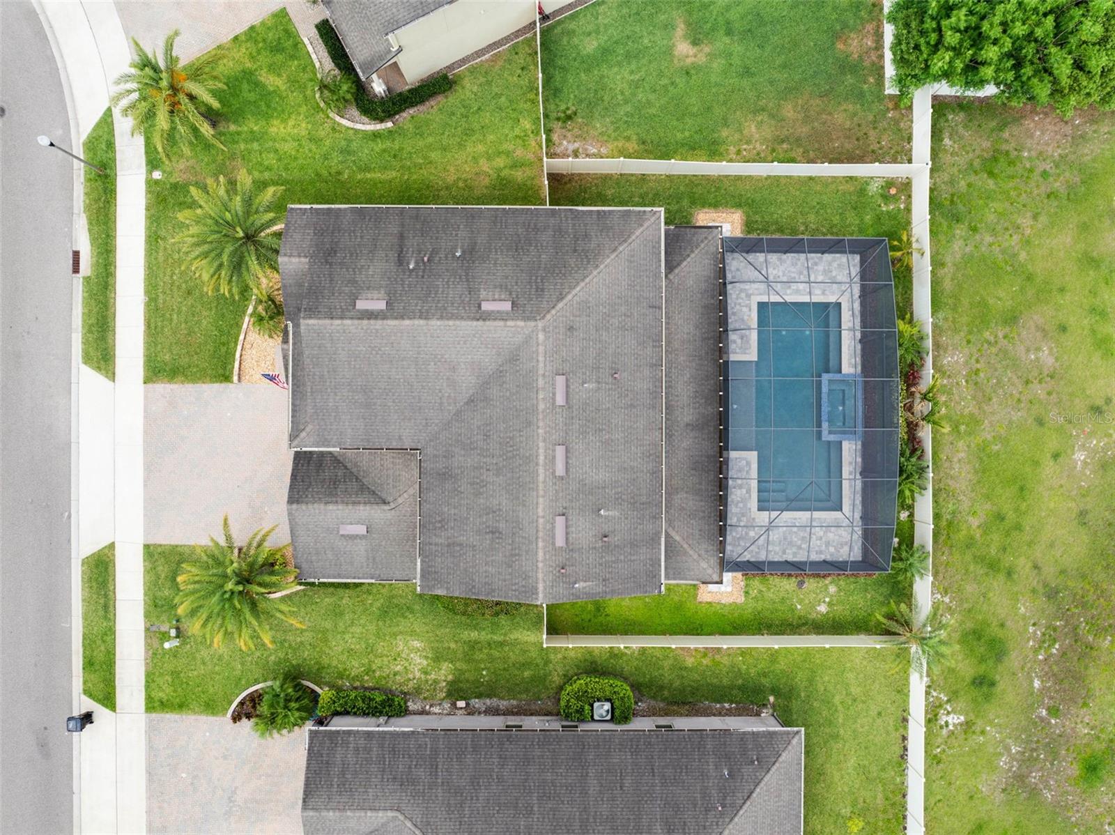 676 BISHOP BAY LOOP