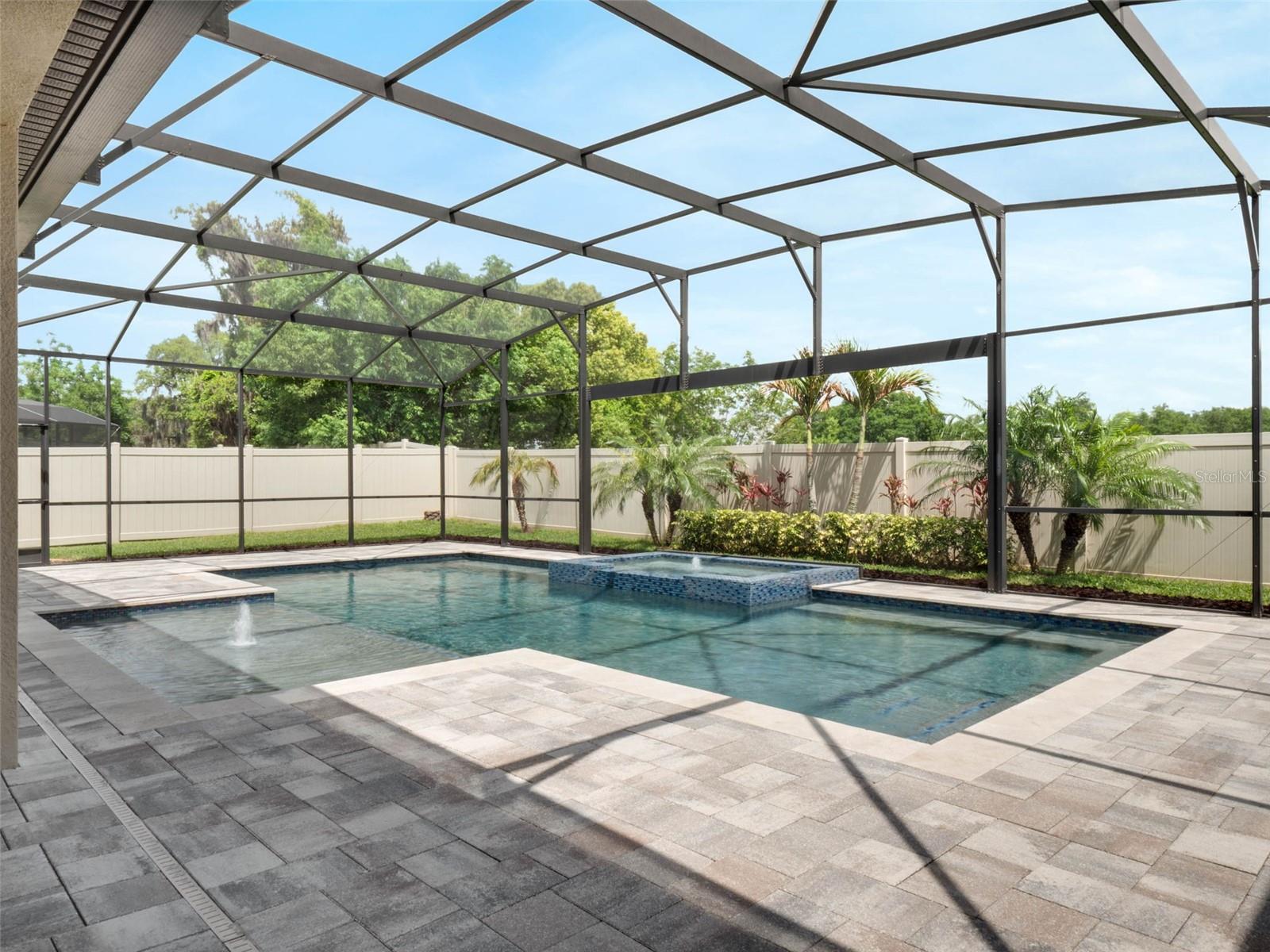 676 BISHOP BAY LOOP
