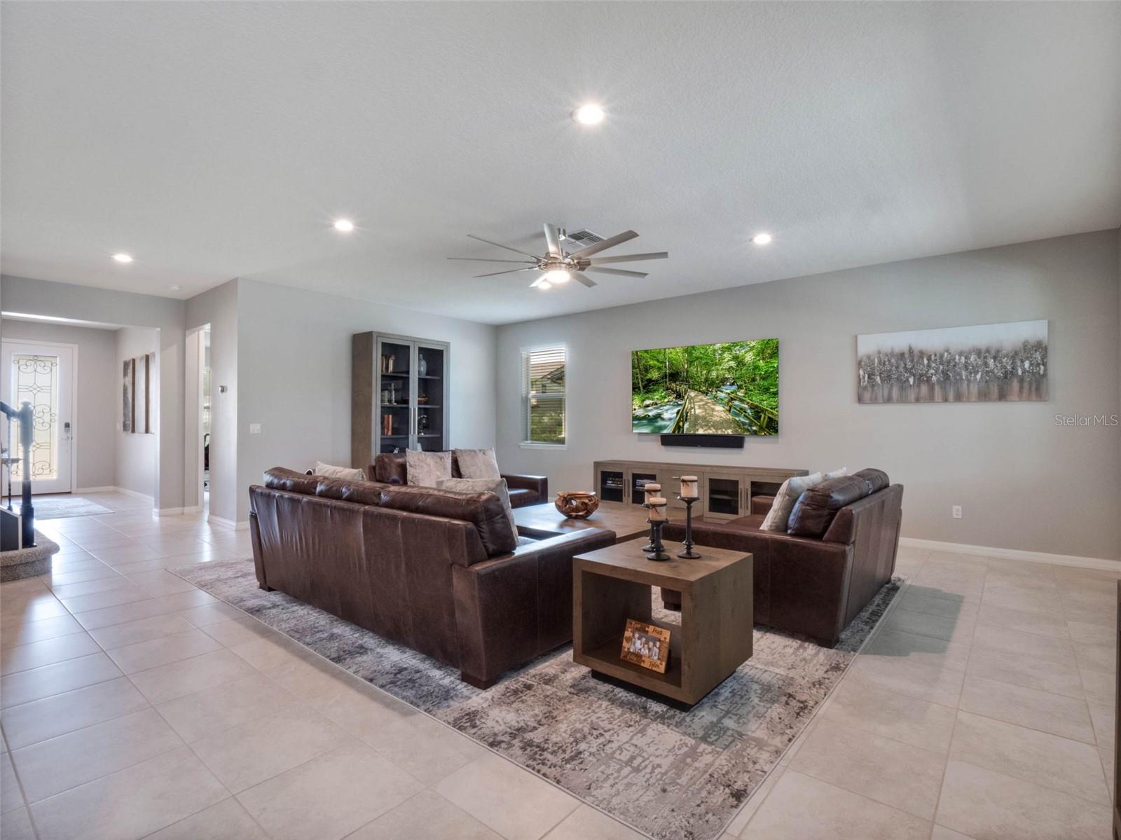 676 BISHOP BAY LOOP