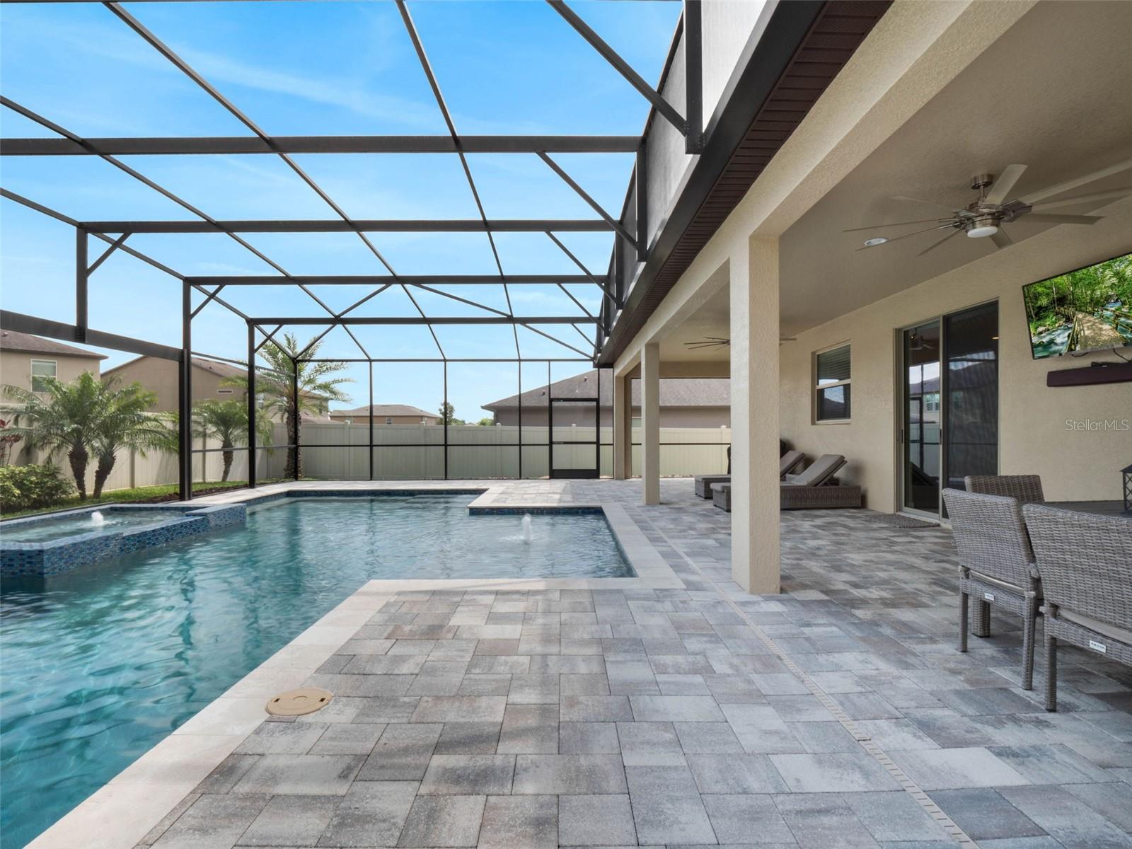 676 BISHOP BAY LOOP