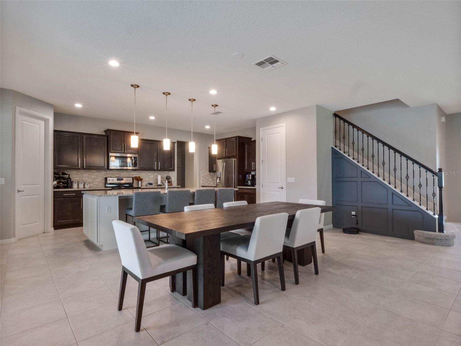 676 BISHOP BAY LOOP