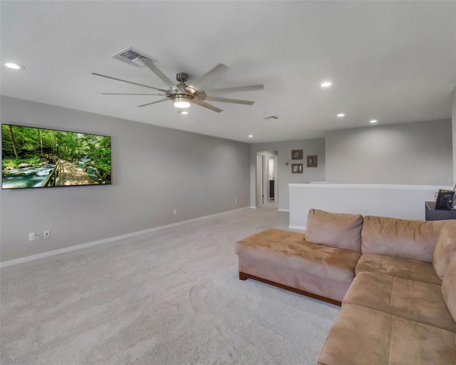 676 BISHOP BAY LOOP