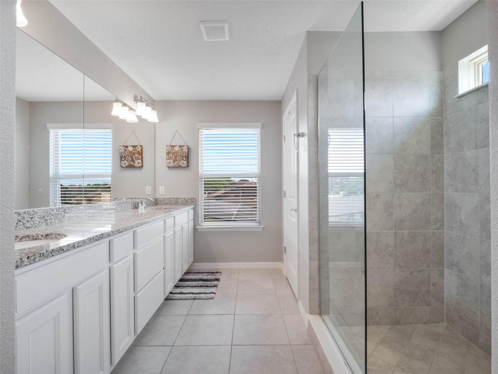 676 BISHOP BAY LOOP