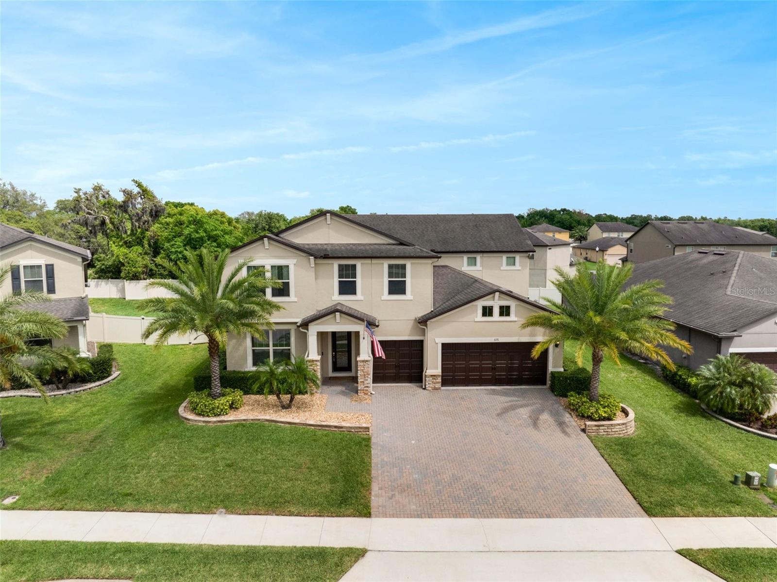 676 BISHOP BAY LOOP