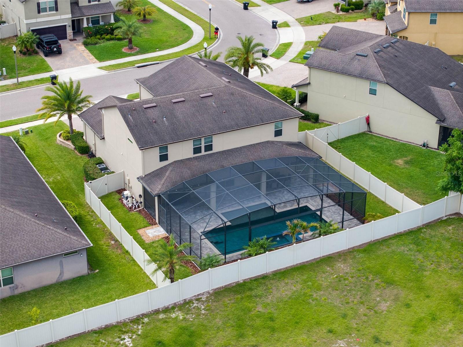 676 BISHOP BAY LOOP
