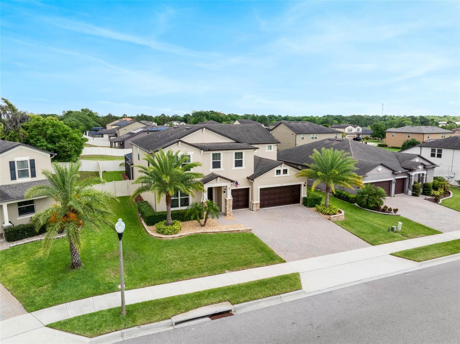 676 BISHOP BAY LOOP