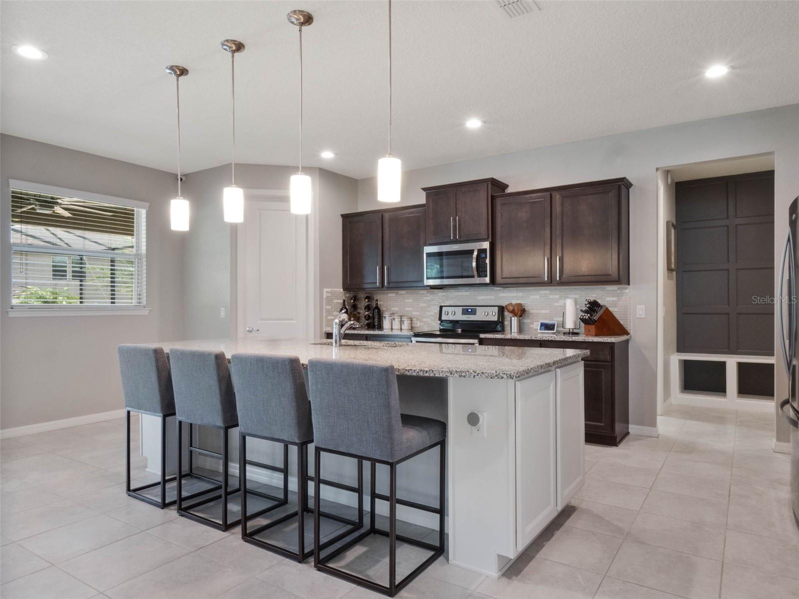 676 BISHOP BAY LOOP