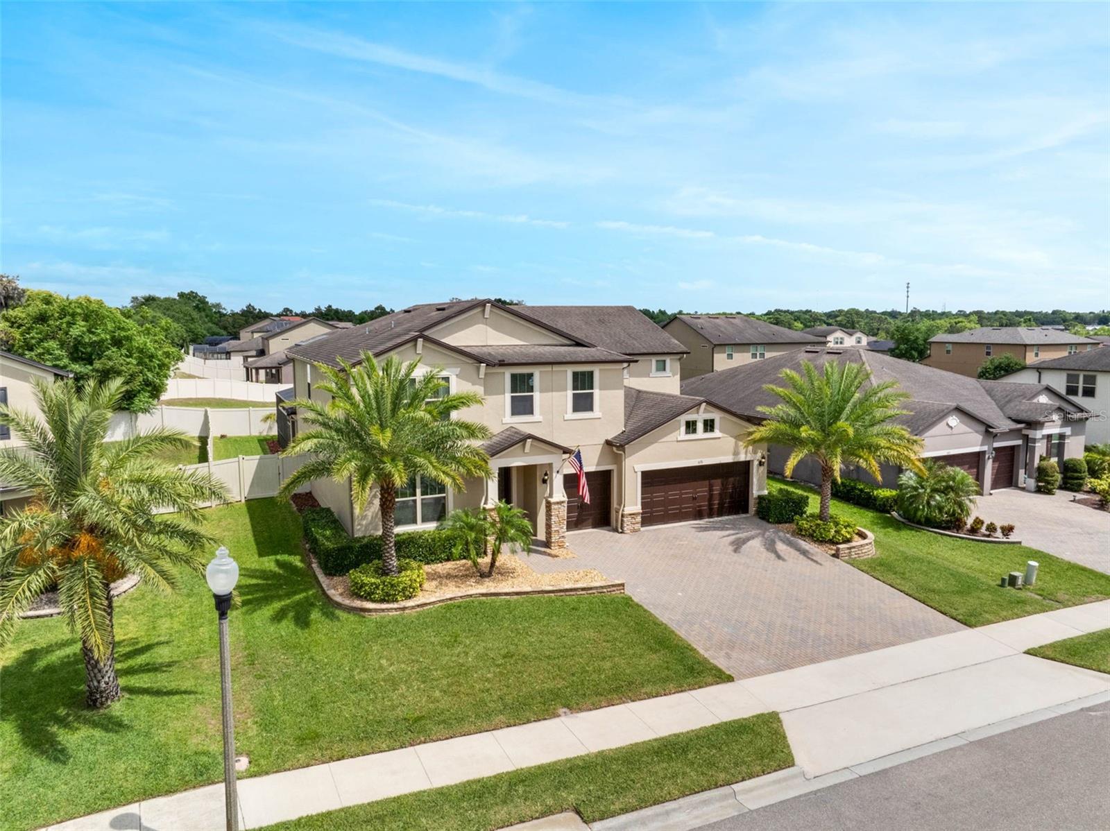 676 BISHOP BAY LOOP
