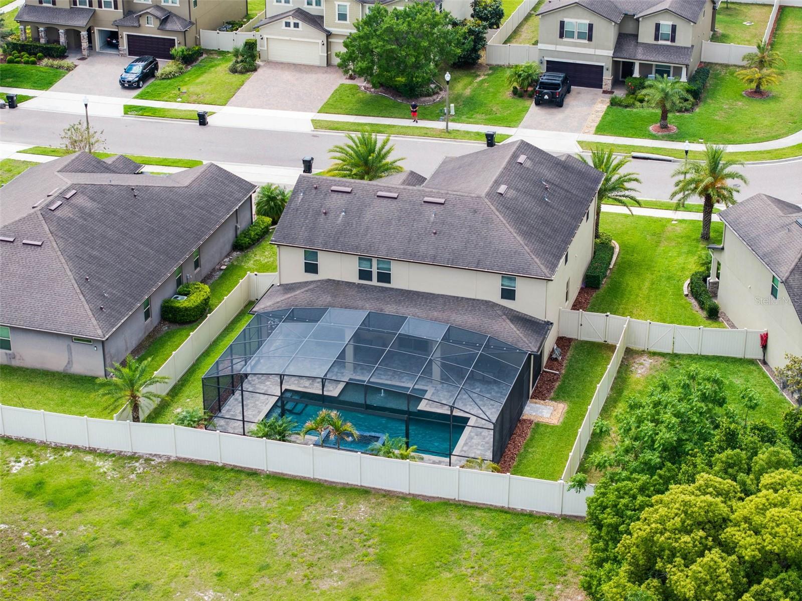 676 BISHOP BAY LOOP