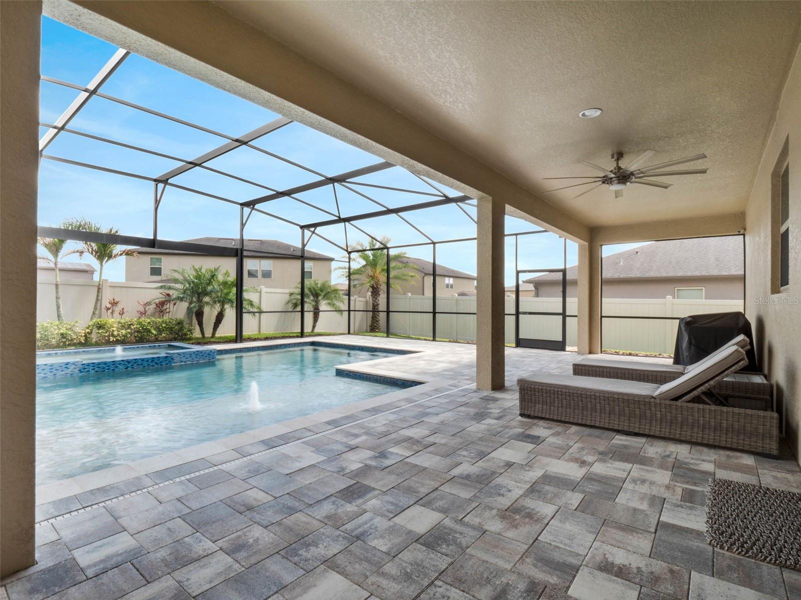 676 BISHOP BAY LOOP