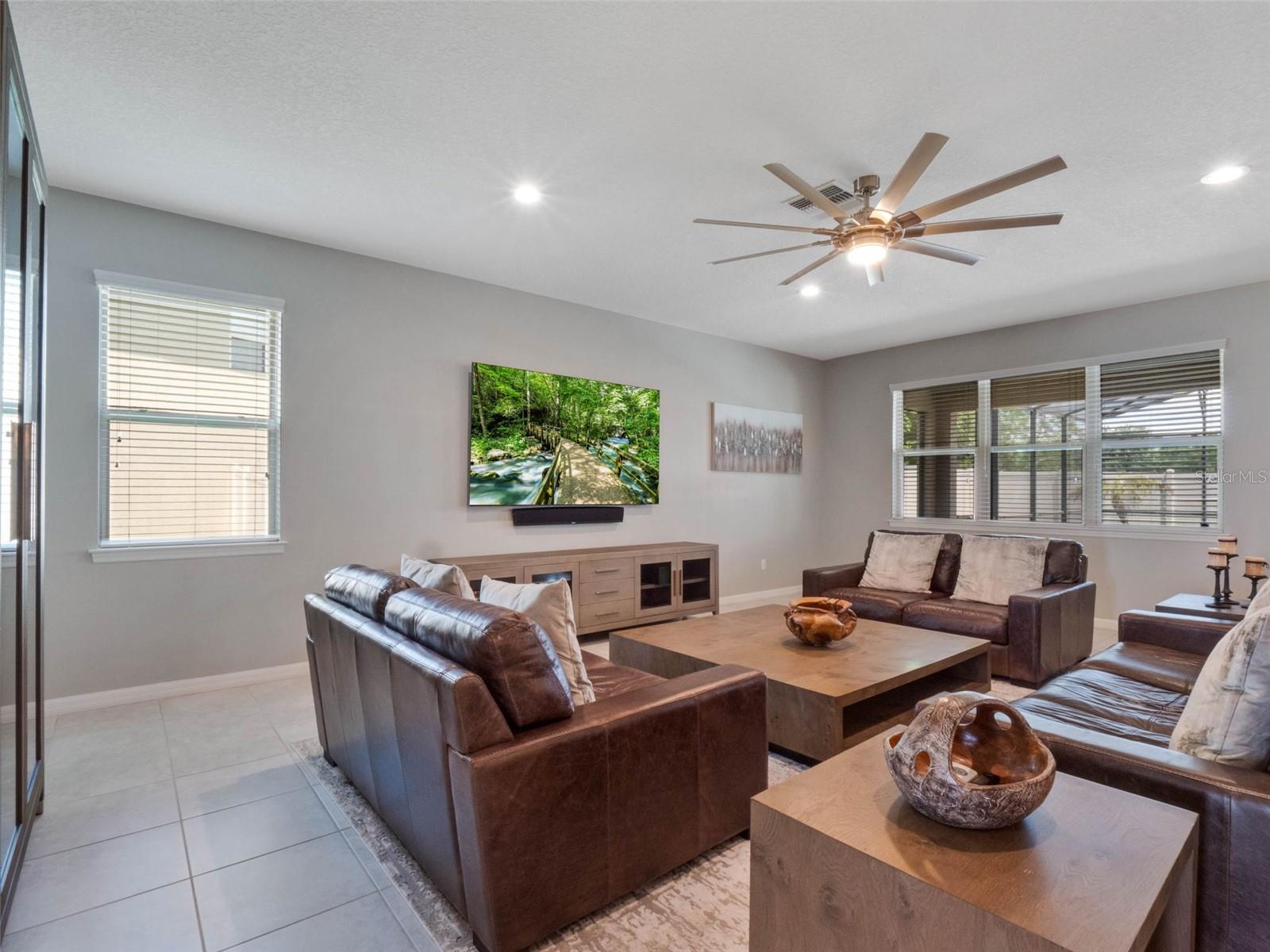 676 BISHOP BAY LOOP