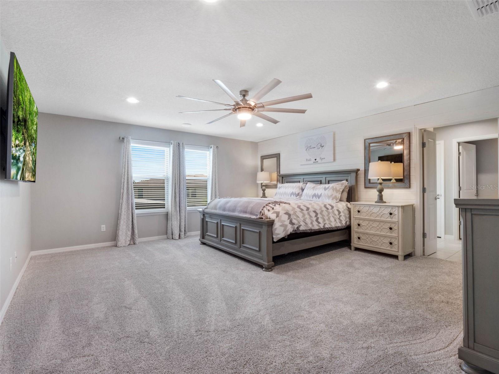 676 BISHOP BAY LOOP