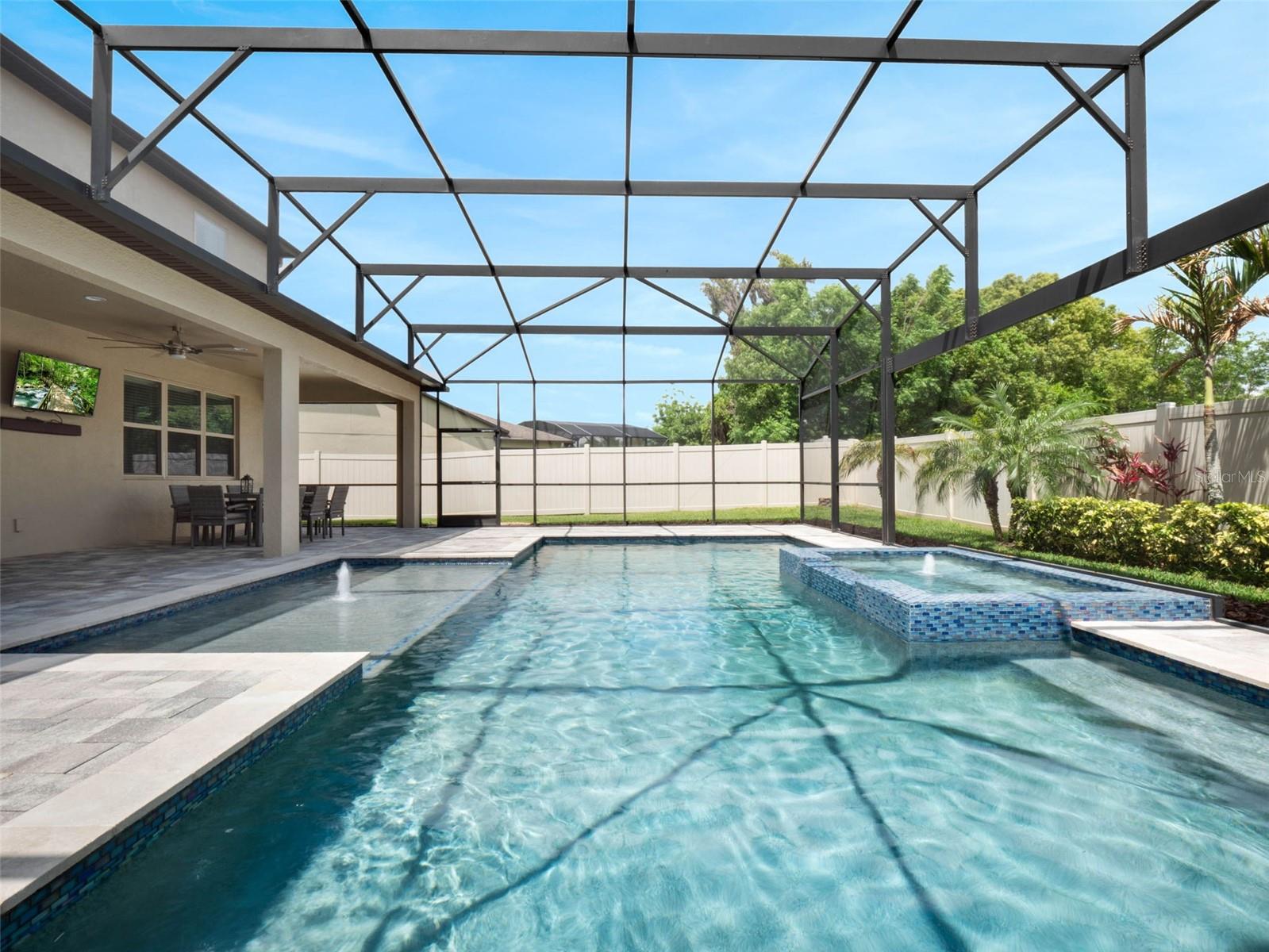 676 BISHOP BAY LOOP
