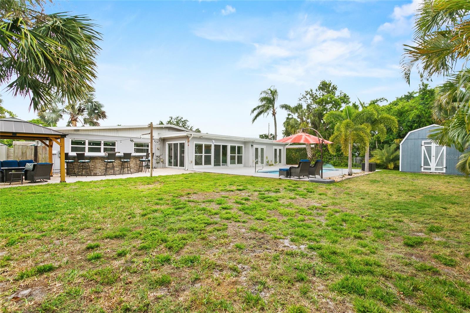 4011 BOBOLINK LN