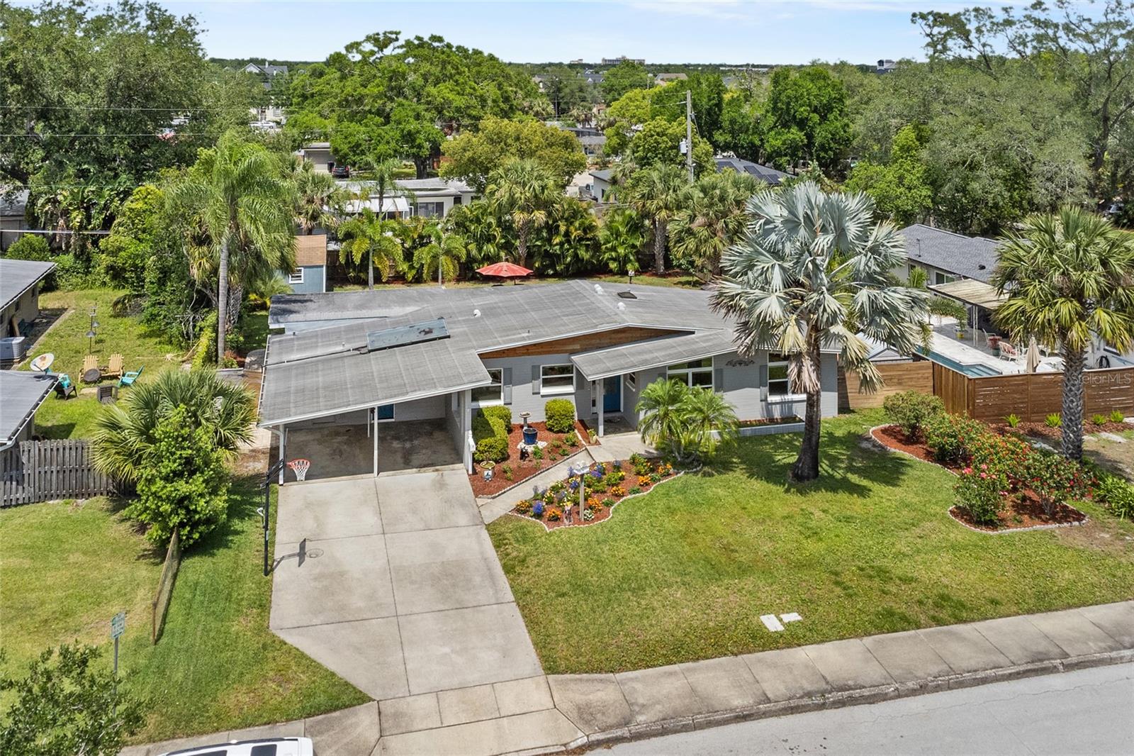 4011 BOBOLINK LN