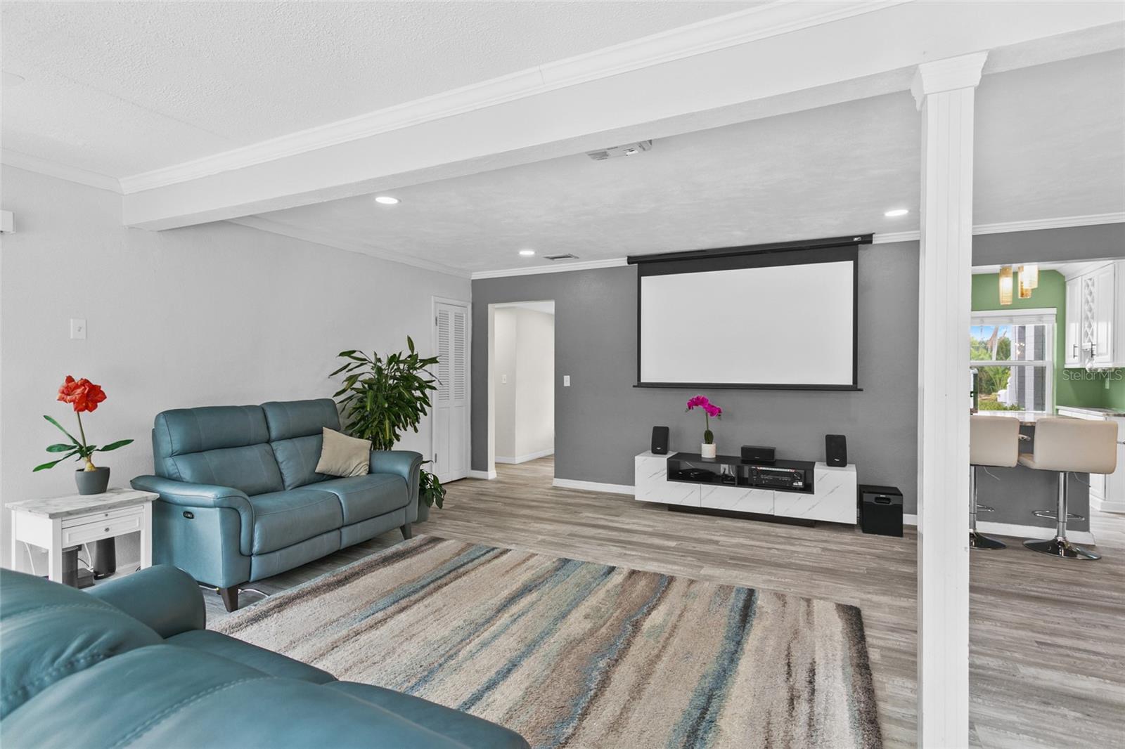 4011 BOBOLINK LN