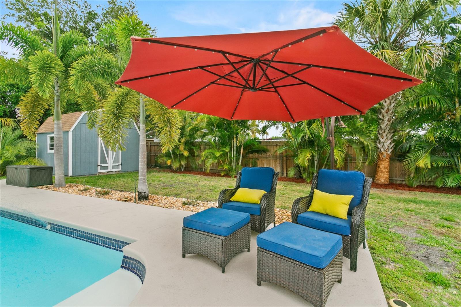 4011 BOBOLINK LN