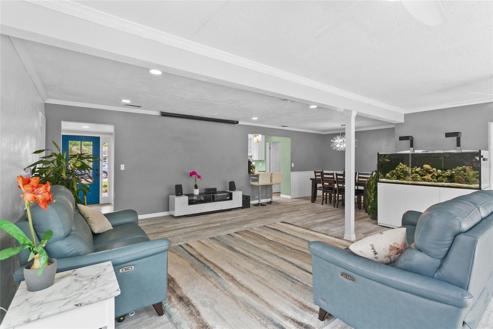 4011 BOBOLINK LN