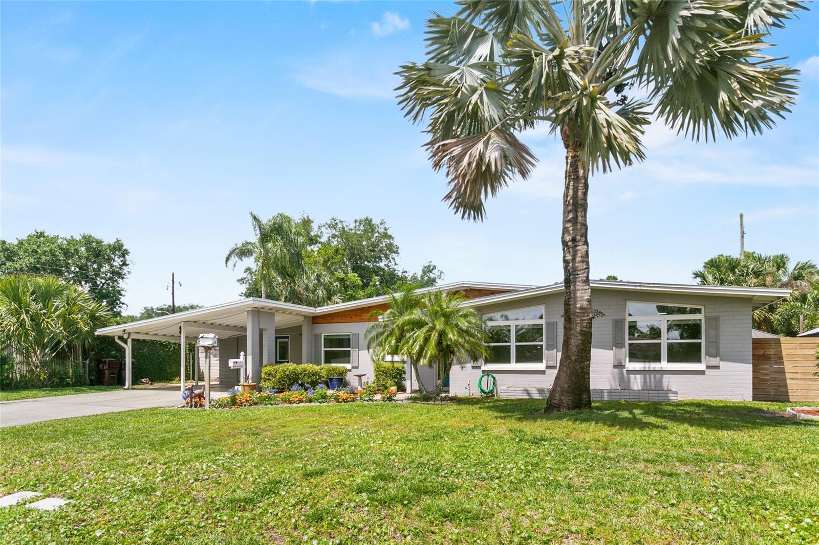 4011 BOBOLINK LN