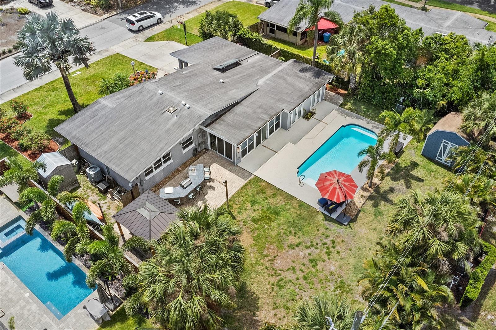 4011 BOBOLINK LN