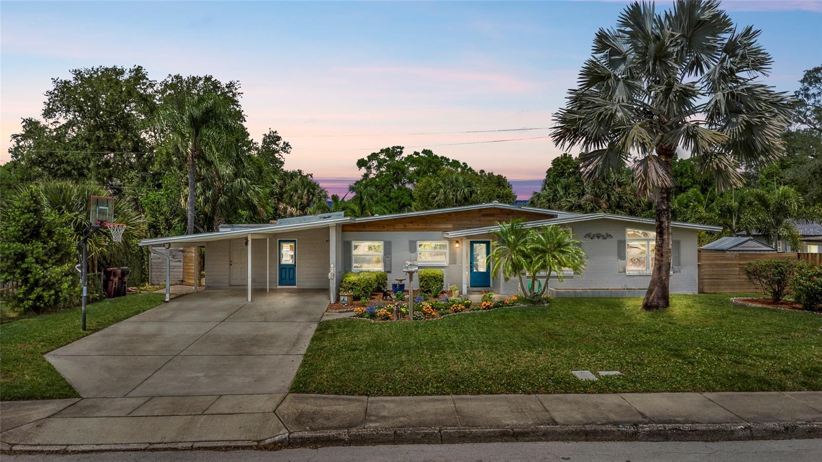 4011 BOBOLINK LN