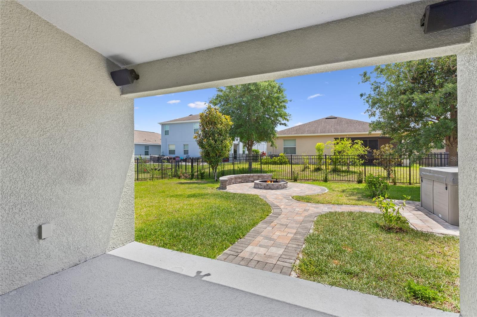 4153 CORTLAND DR