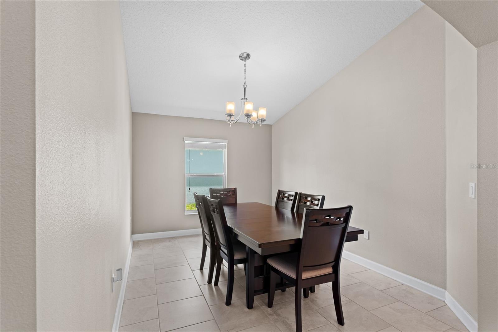 4153 CORTLAND DR