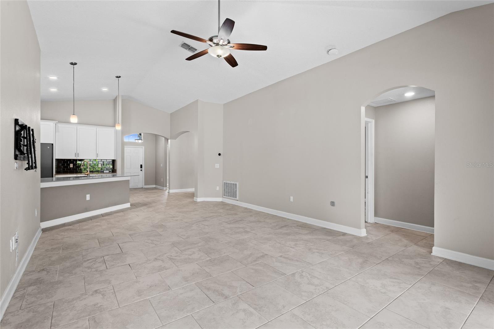 4153 CORTLAND DR