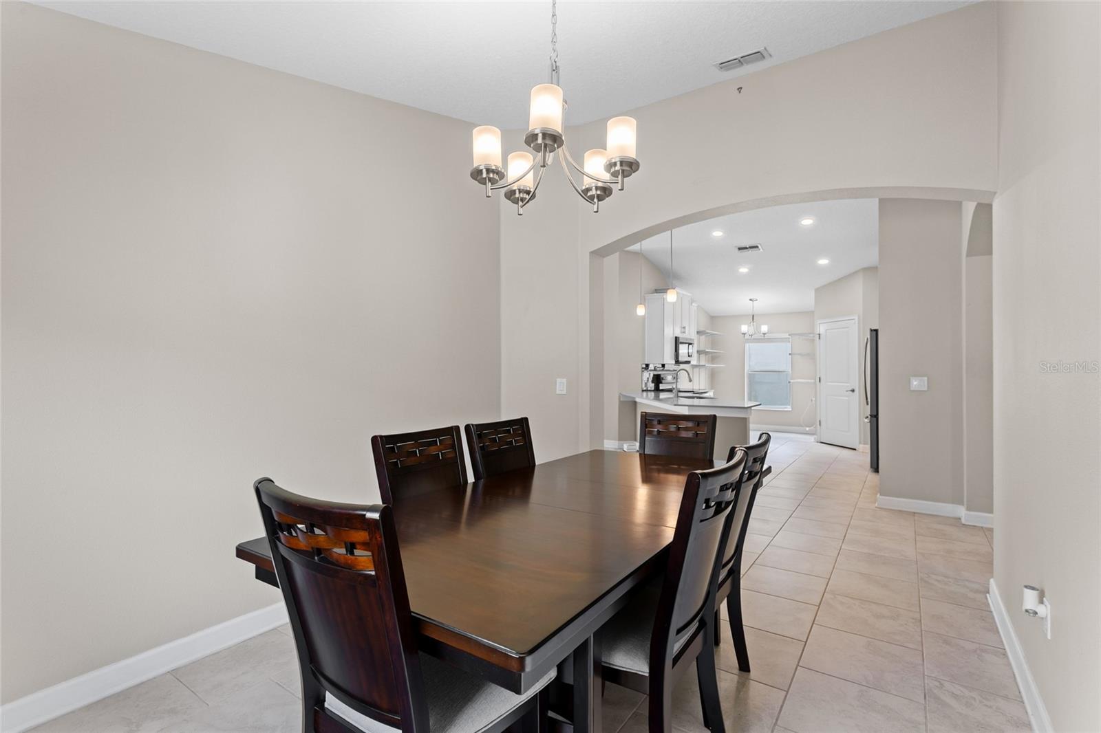 4153 CORTLAND DR