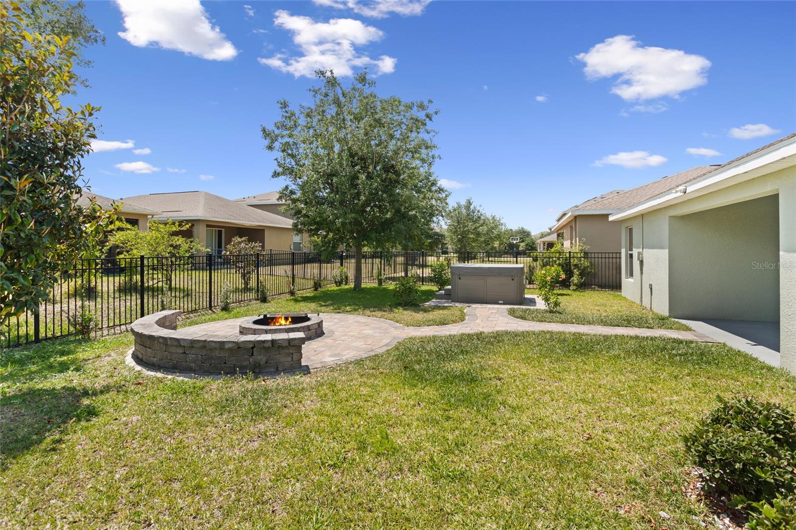 4153 CORTLAND DR
