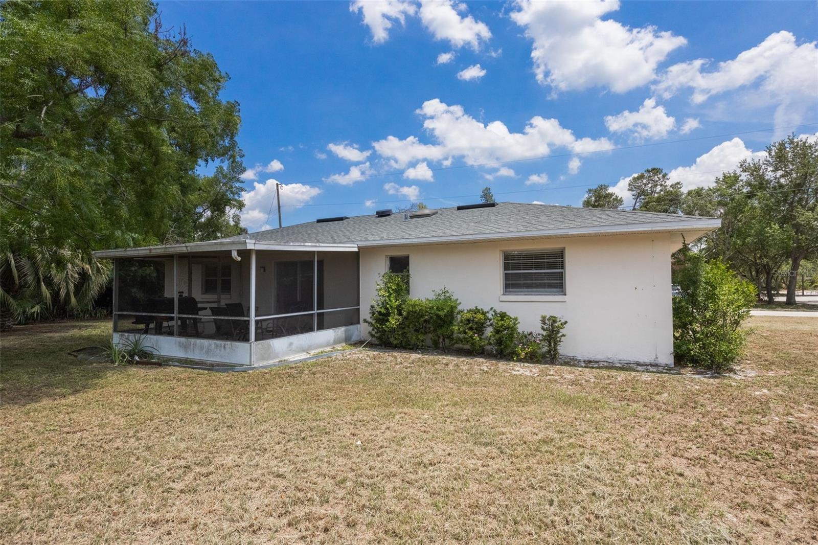 1198 E HANCOCK DR