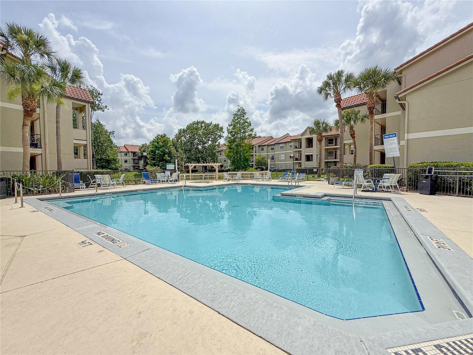 3034 PARKWAY BLVD #102