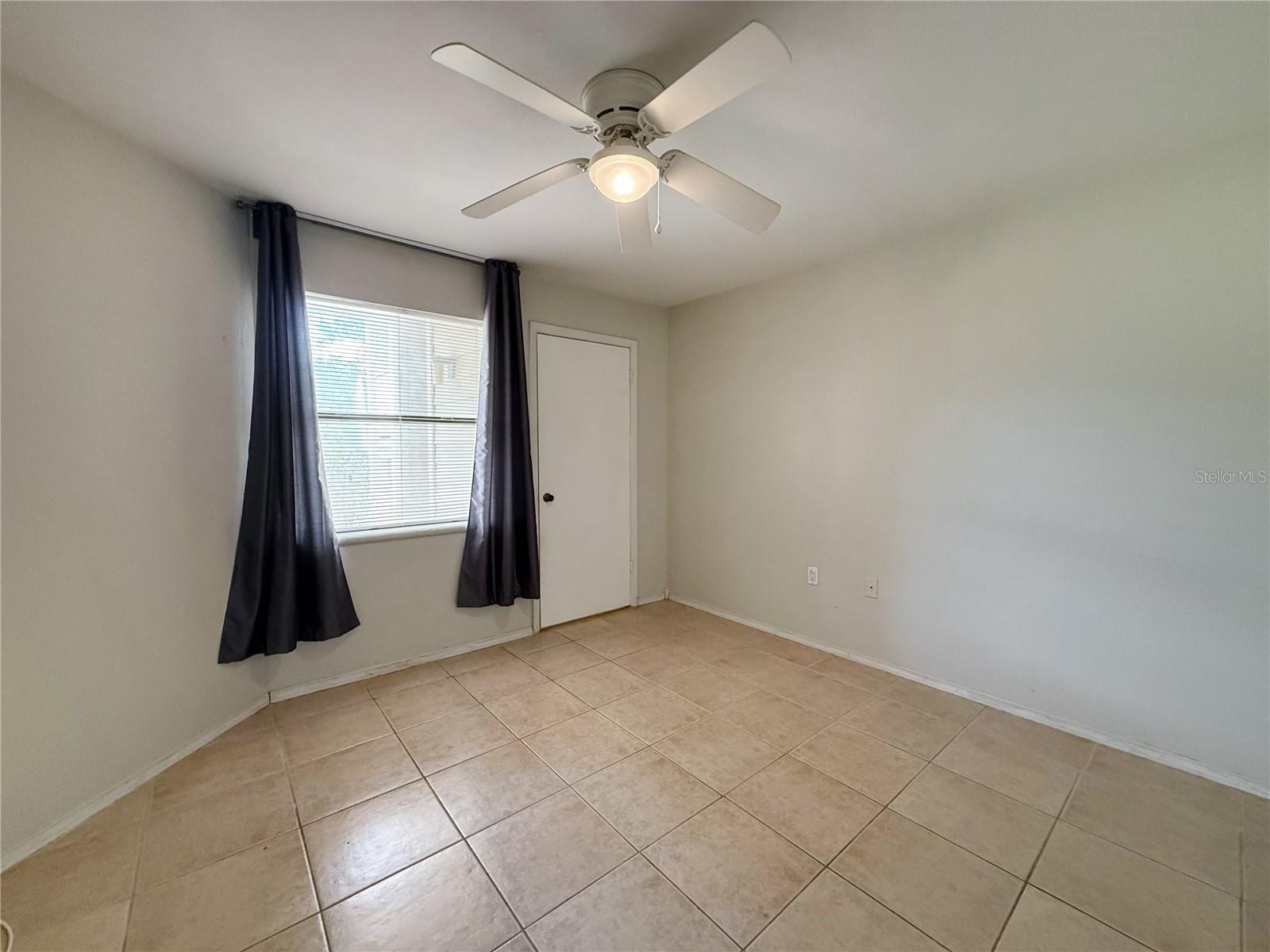 3034 PARKWAY BLVD #102