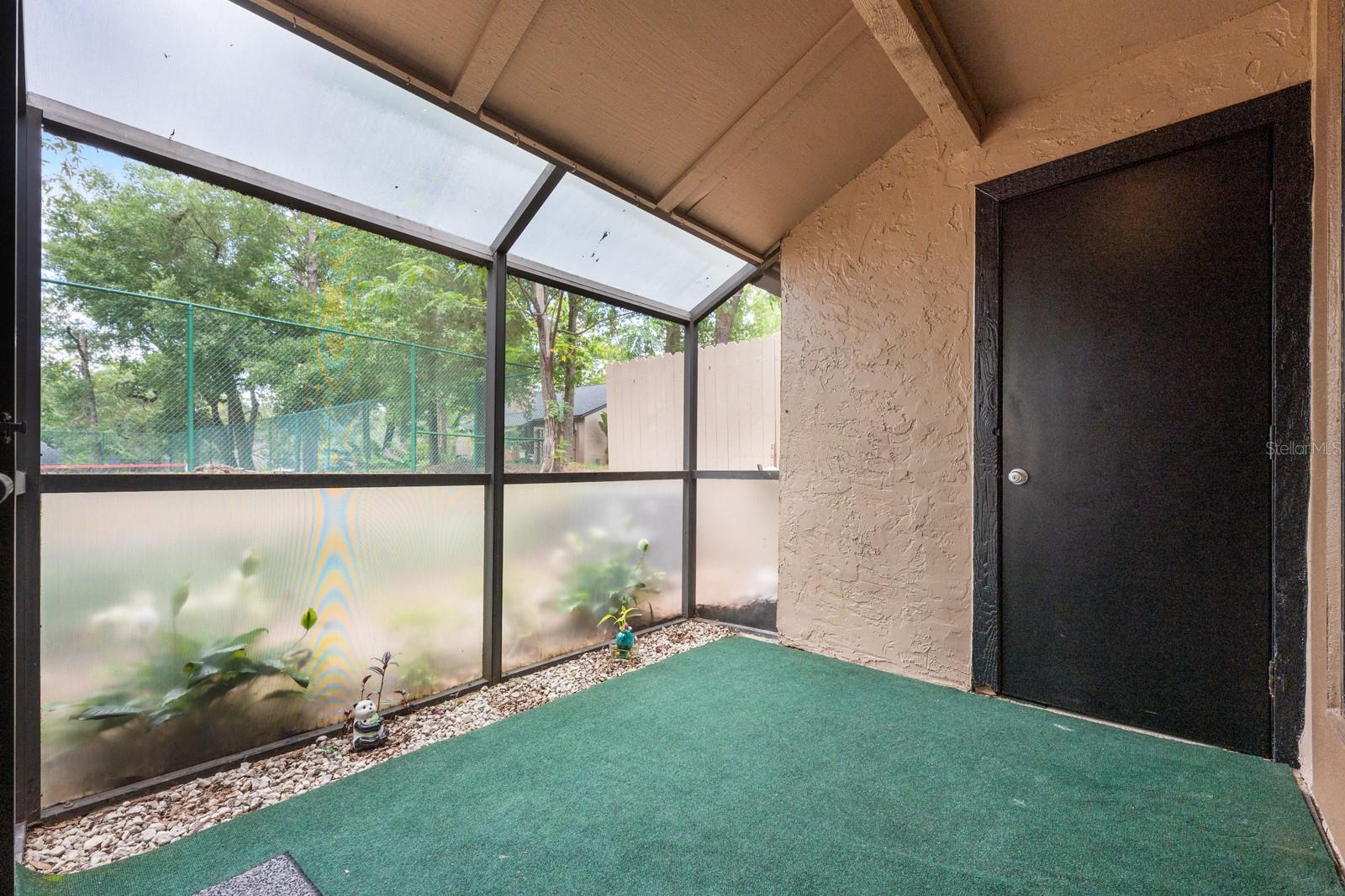 940 DOUGLAS AVE #132