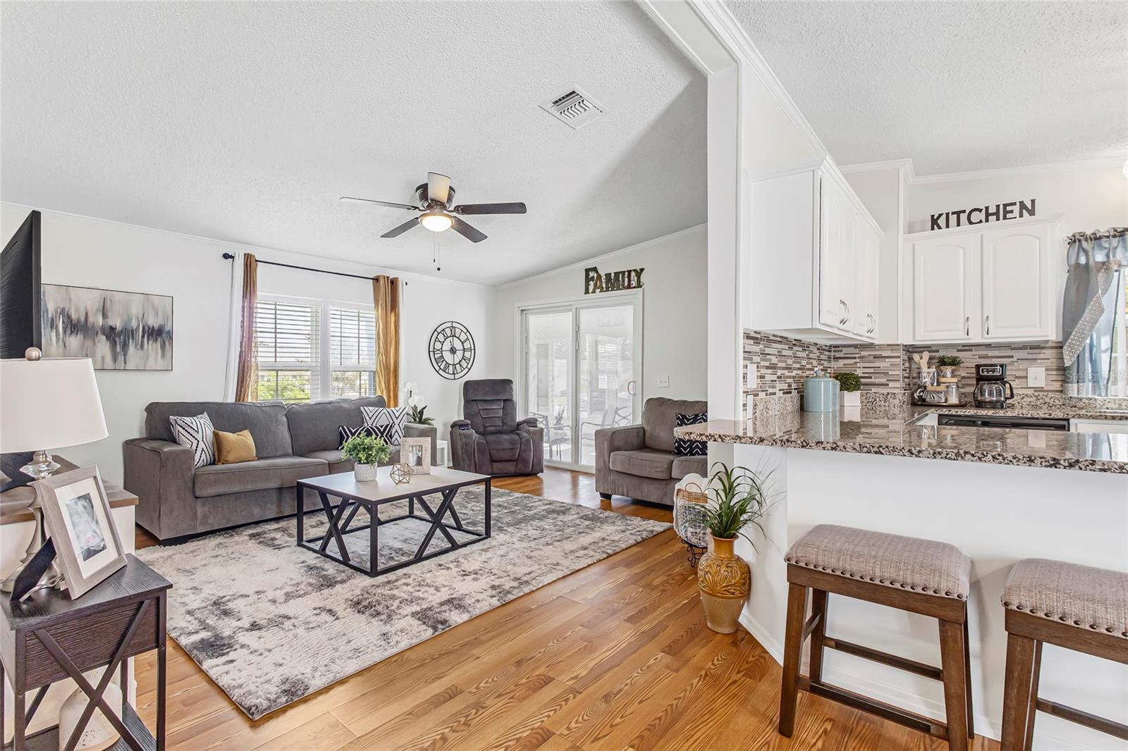 25333 CASA DEL LAGO LN