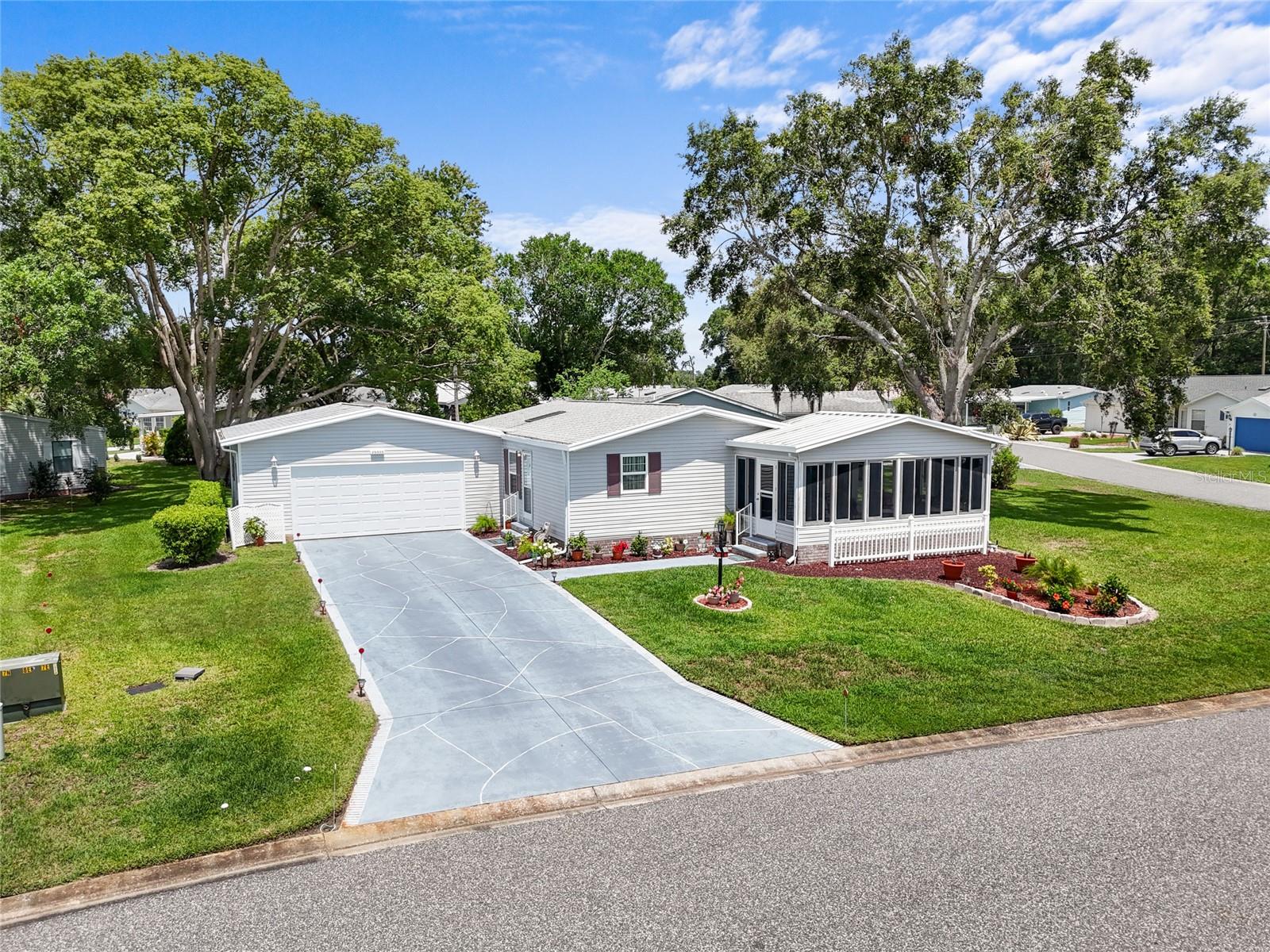 25333 CASA DEL LAGO LN