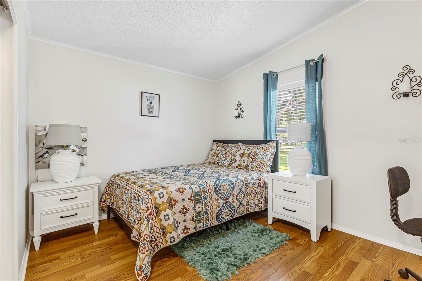 25333 CASA DEL LAGO LN