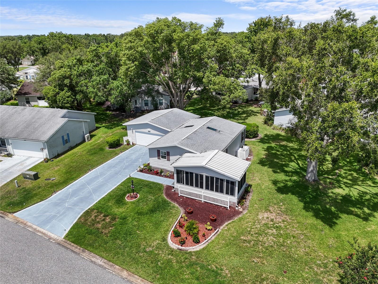 25333 CASA DEL LAGO LN