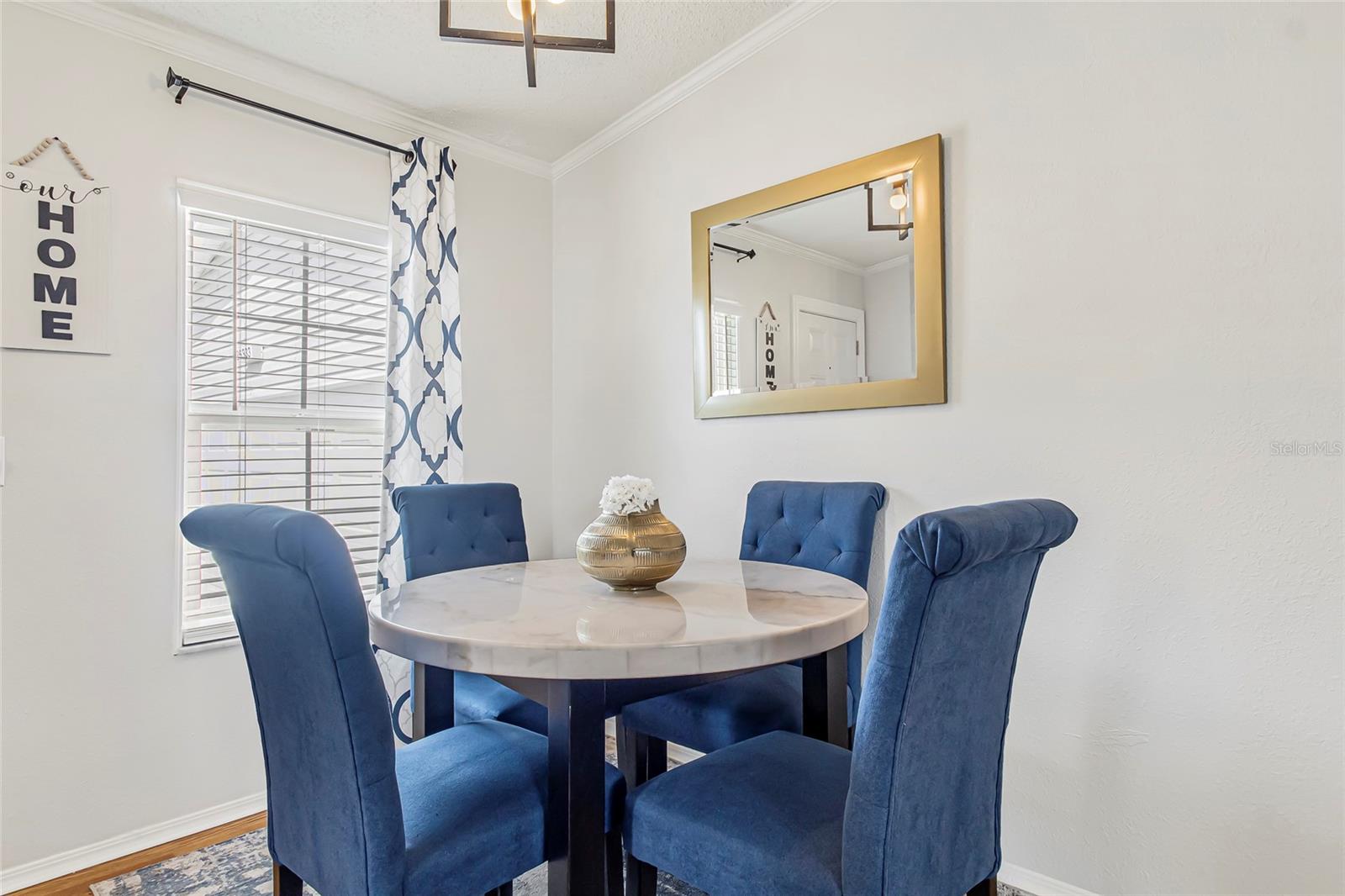 25333 CASA DEL LAGO LN