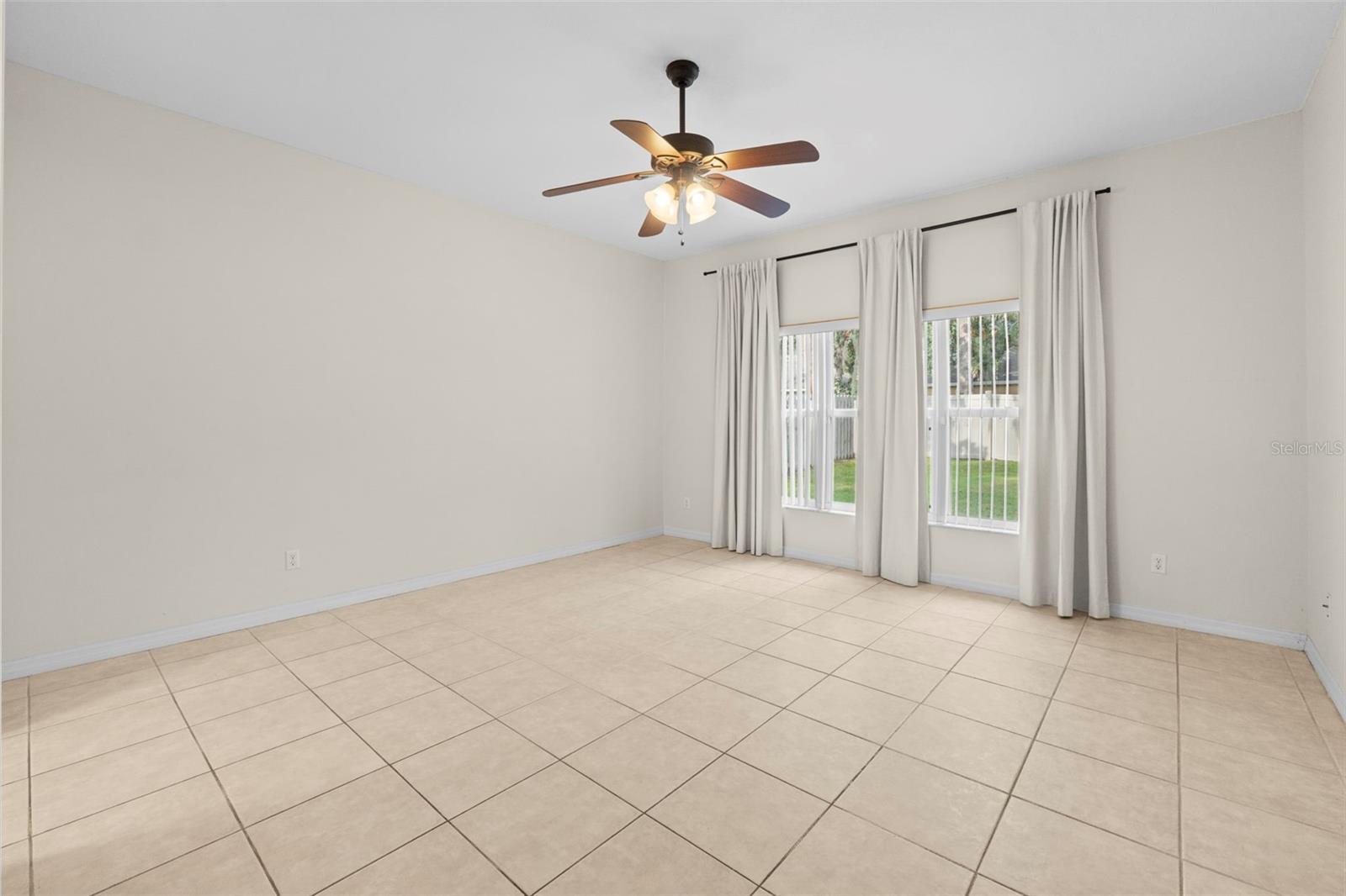 1755 SPARKLING WATER CIR