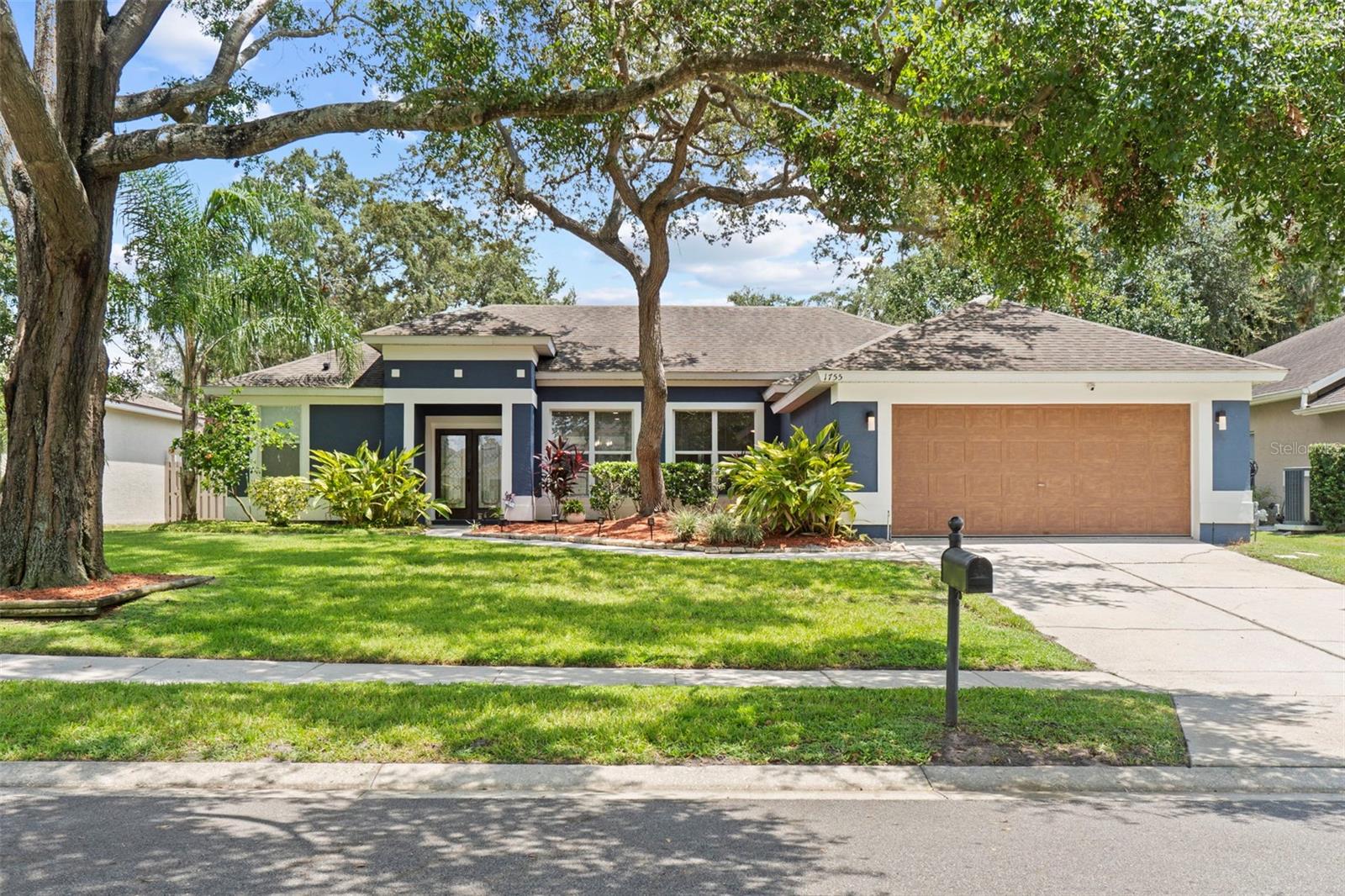 1755 SPARKLING WATER CIR