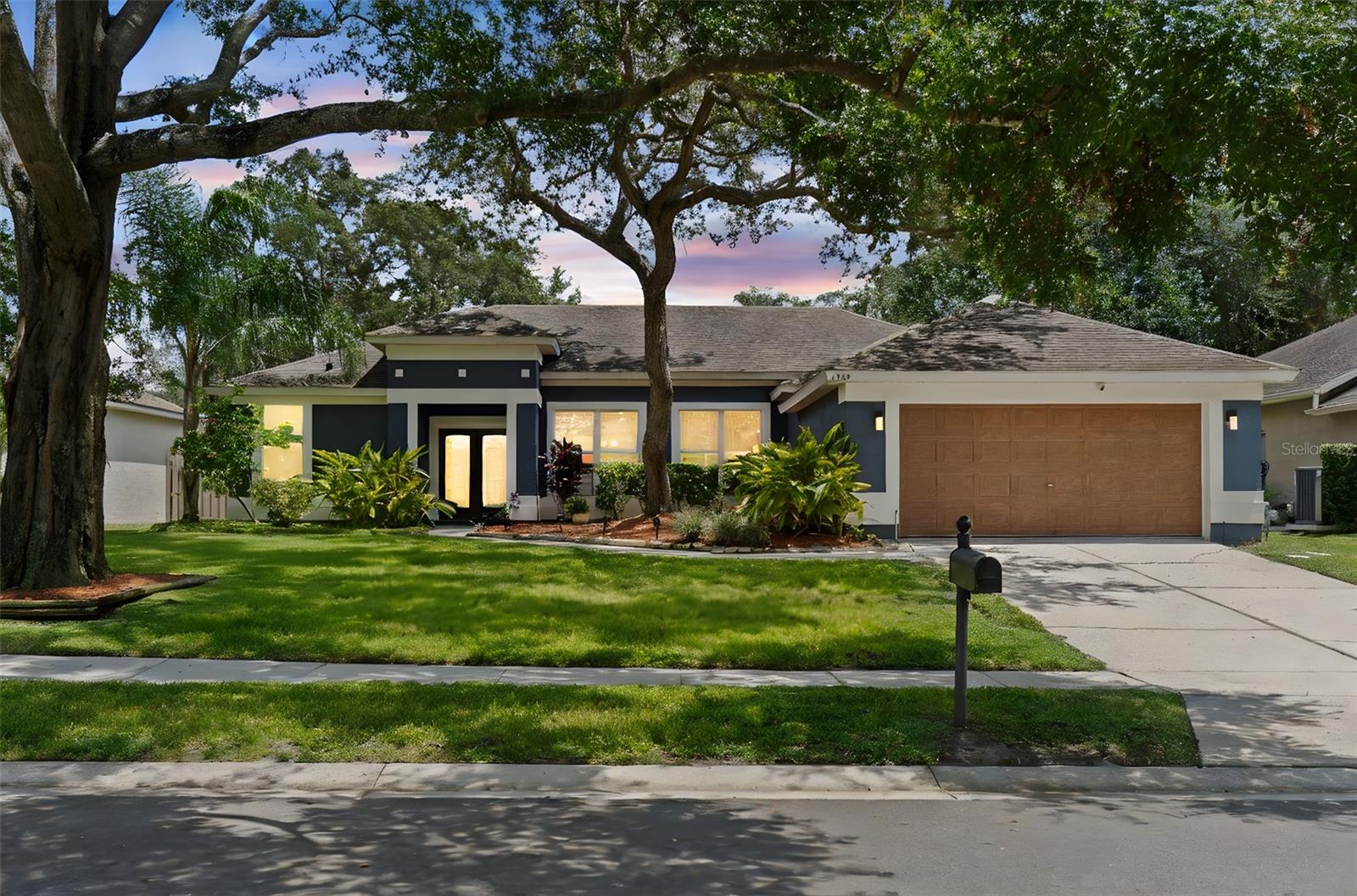 1755 SPARKLING WATER CIR