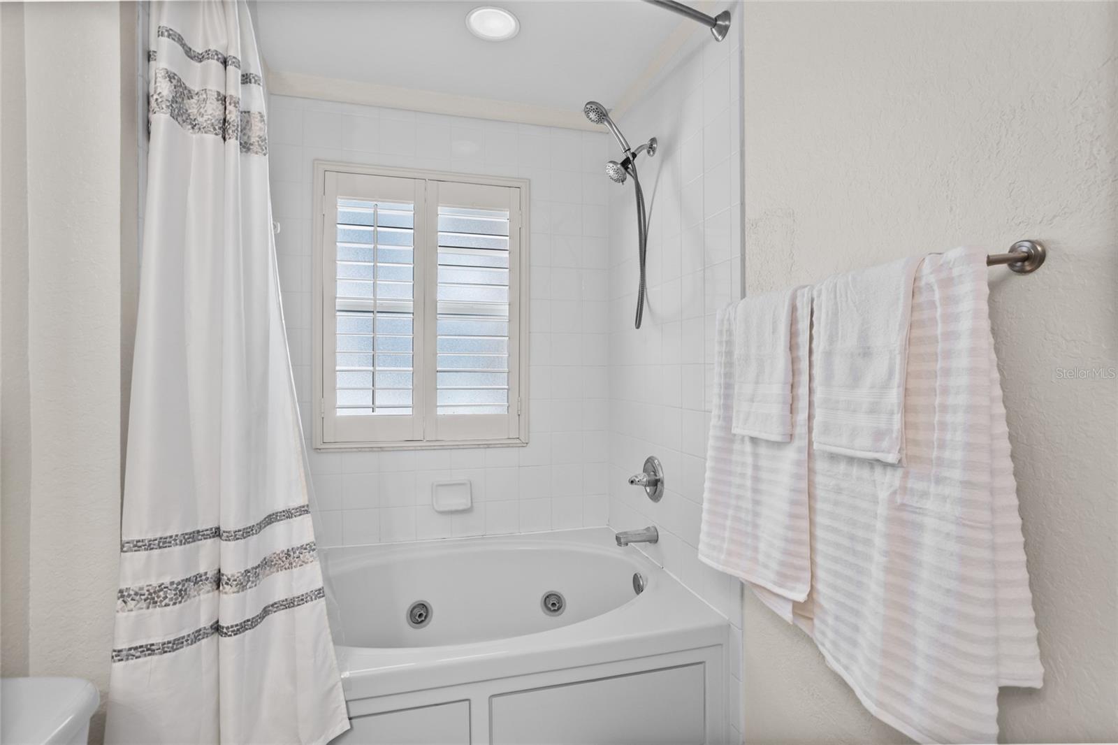 3102 CALABRIA AVE #3102